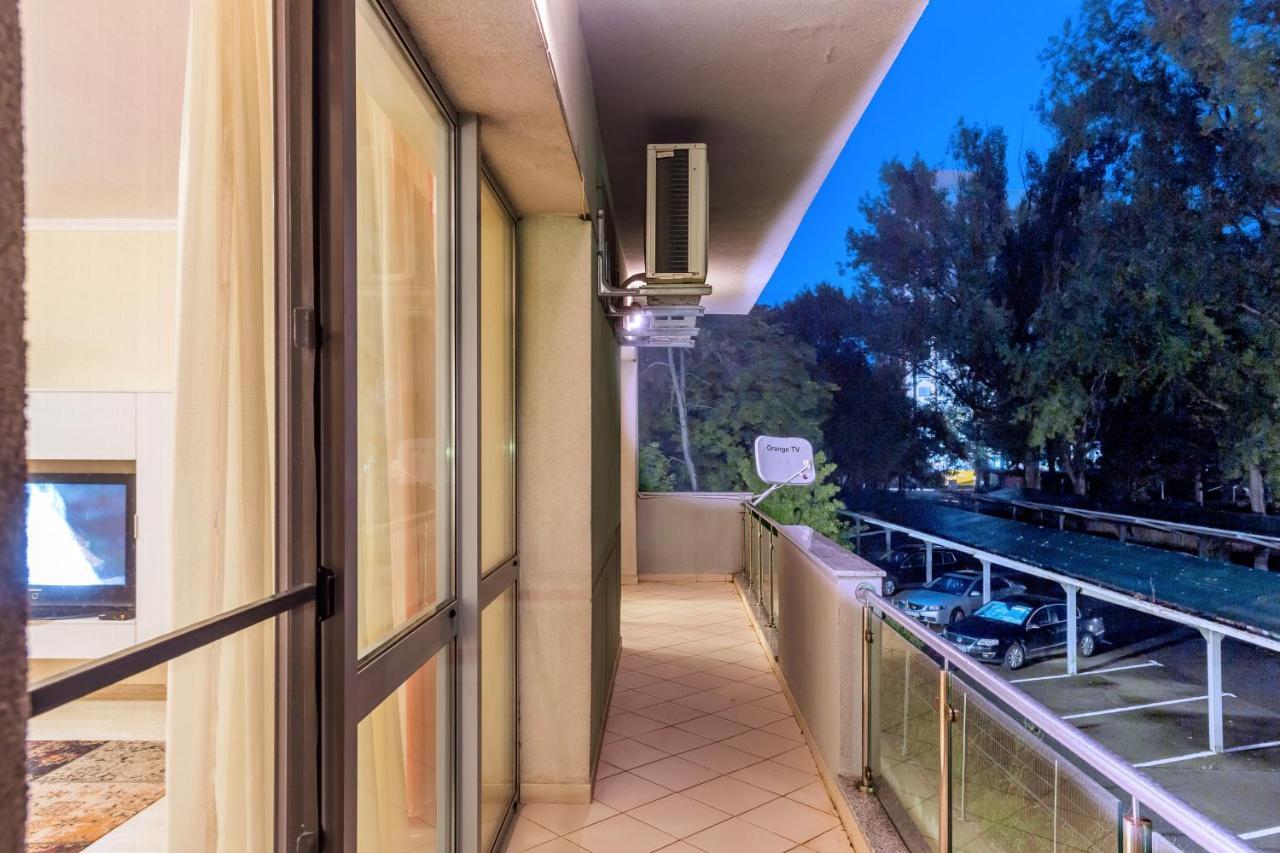 Iris Luxury Apartment *