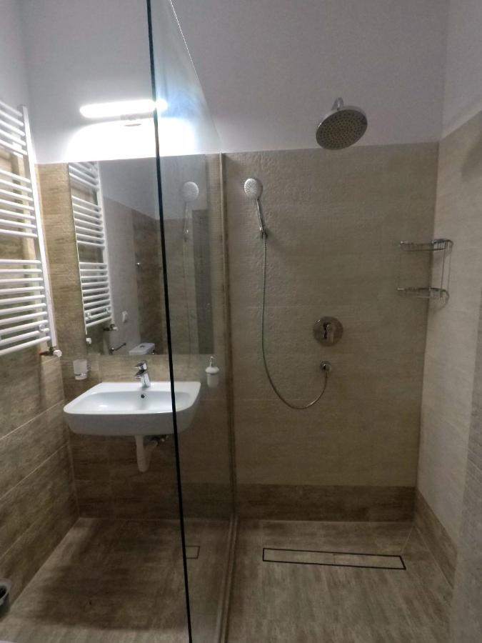 Iris Luxury Apartment